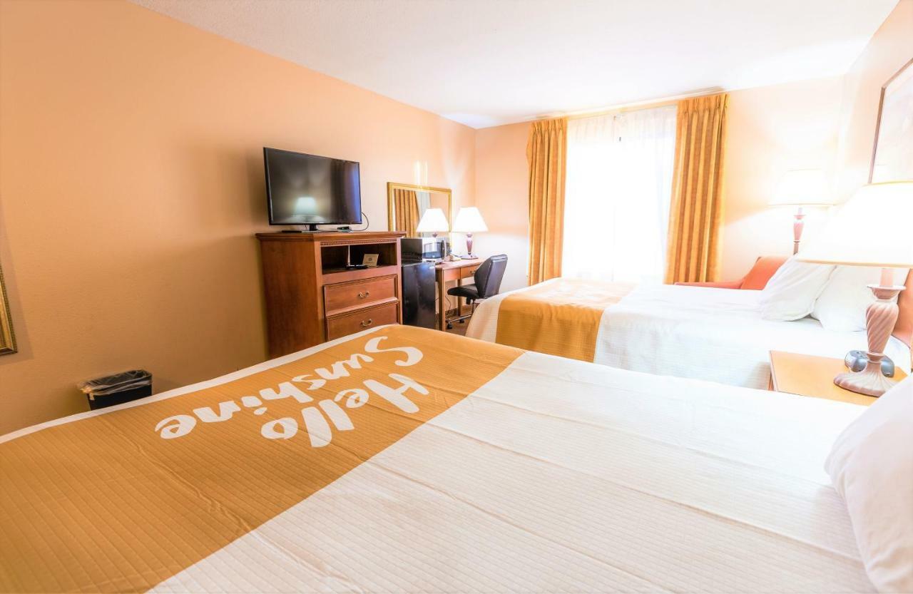 Days Inn & Suites By Wyndham Cuba Εξωτερικό φωτογραφία